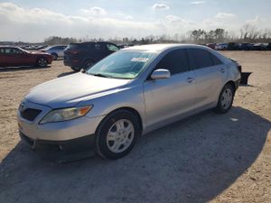Toyota Camry BASE 2.5L 4 2011