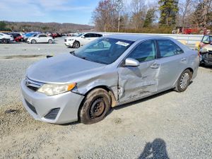 Toyota Camry BASE 2.5L 4 2012