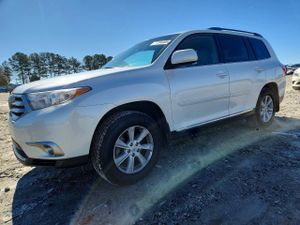 Toyota Highlander BASE 3.5L 6 2013