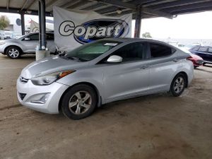 Hyundai Elantra SE 1.8L 4 2015