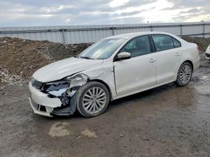 Volkswagen Jetta SE 1.8L 4 2014