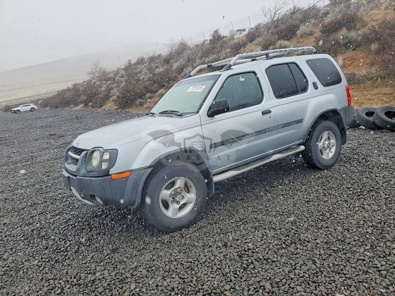 Nissan Xterra XE 3.3L 6 2002