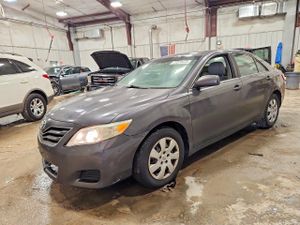 Toyota Camry BASE 2.5L 4 2010