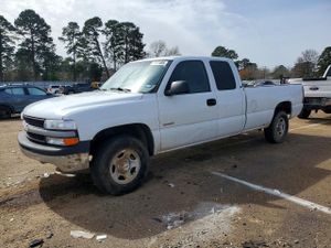 Chevrolet Silverado 1500 C1500 4.8L 8 2001