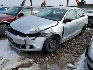Volkswagen Jetta BASE 2.0L 4 2012