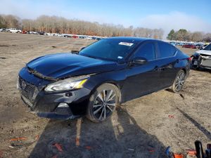 Nissan Altima SR 2.5L 4 2019