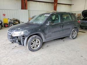 Volkswagen Tiguan S 2.0L 4 2013