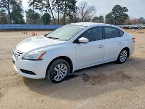 Nissan Sentra S 1.8L 4 2015