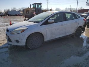Ford Focus SE 2.0L 4 2013