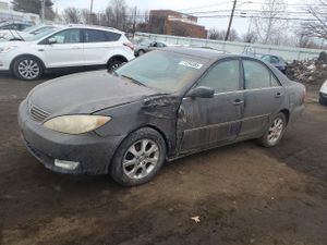 Toyota Camry LE 2.4L 4 2006