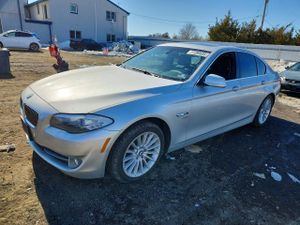 BMW 5 Series XI 3.0L 6 2011