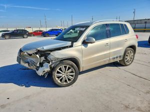 Volkswagen Tiguan S 2.0L 4 2012