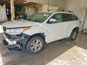 Toyota Highlander XLE 3.5L 6 2015