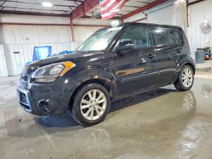 Kia Soul + 2.0L 4 2012