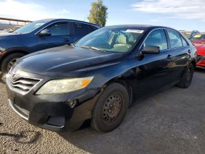 Toyota Camry BASE 2.5L 4 2011