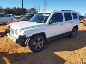 Jeep Patriot LATITUDE 2.4L 4 2015
