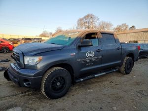 Toyota Tundra CREWMAX SR5 5.7L 8 2011