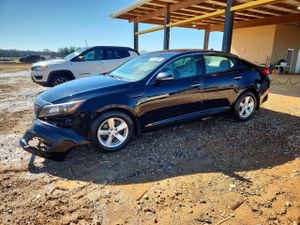 Kia Optima LX 2.4L 4 2015