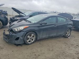 Hyundai Elantra GLS 1.8L 4 2013