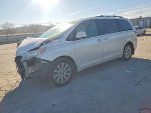 Toyota Sienna XLE 3.5L 6 2014