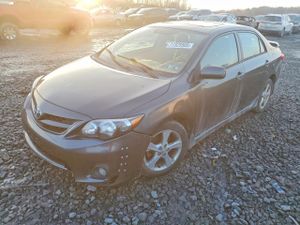 Toyota Corolla BASE 1.8L 4 2011