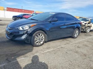 Hyundai Elantra SE 1.8L 4 2015