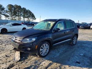 Volkswagen Tiguan S 2.0L 4 2013