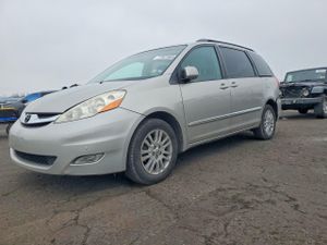 Toyota Sienna XLE 3.5L 6 2009