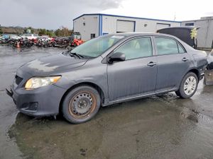 Toyota Corolla BASE 1.8L 4 2010