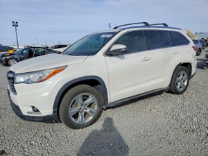 Toyota Highlander 3.5L 6 2015