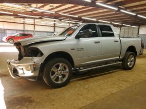 RAM 1500 SLT 5.7L 8 2014