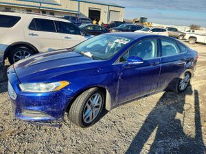 Ford Fusion SE 2.5L 4 2014