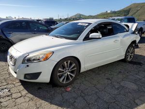 Volvo C70 T5 2.5L 5 2012