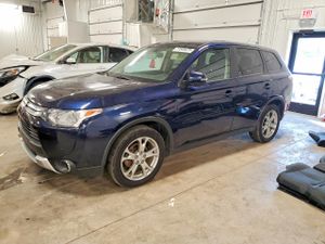 Mitsubishi Outlander SE 2.4L 4 2015
