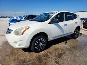 Nissan Rogue S 2.5L 4 2013