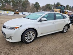 Toyota Avalon HYBRID 2.5L 4 2013