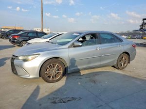 Toyota Camry LE 2.5L 4 2015