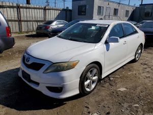 Toyota Camry BASE 2.5L 4 2010
