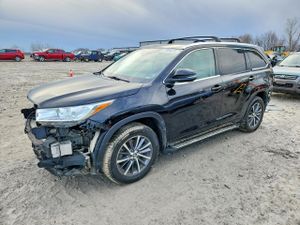 Toyota Highlander SE 3.5L 6 2018