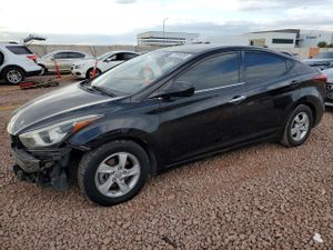 Hyundai Elantra SE 1.8L 4 2015