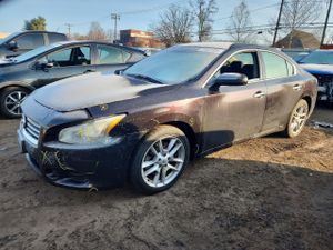 Nissan Maxima S 3.5L 6 2013