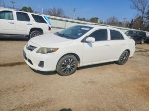Toyota Corolla BASE 1.8L 4 2013