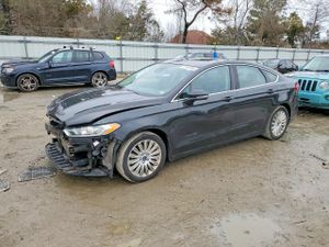 Ford Fusion SE HYBRID 2.0L 4 2013
