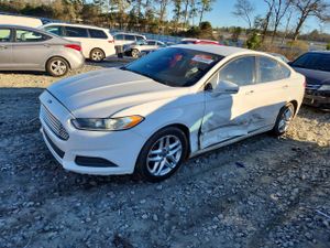 Ford Fusion SE 2.5L 4 2014