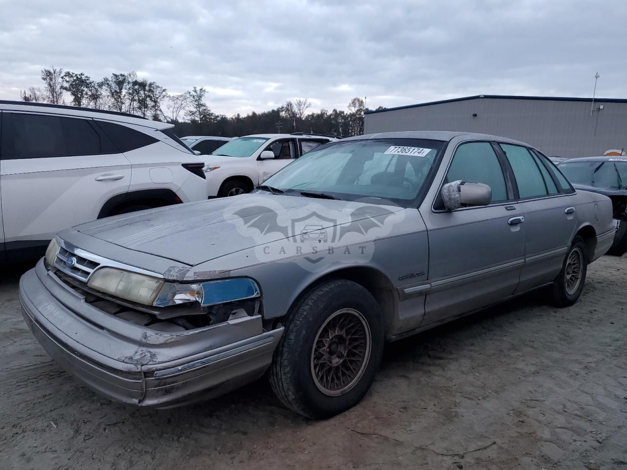 Ford Crown LX 4.6L 8 1995