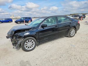 Toyota Camry SE 3.5L 6 2011
