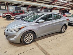 Hyundai Elantra SE 1.8L 4 2015
