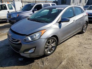 Hyundai Elantra 2.0L 4 2015