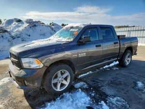RAM 1500 ST 5.7L 8 2014