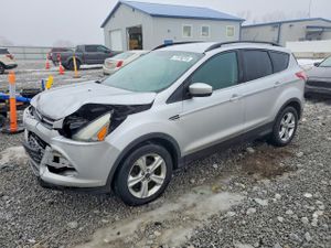 Ford Escape SE 2.0L 4 2015